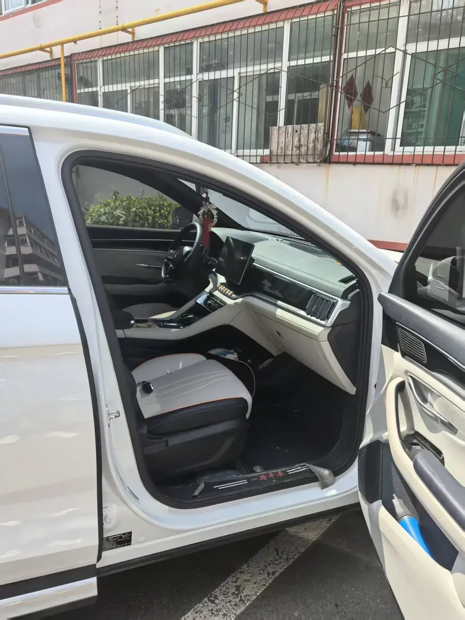 BYD Song PLUS DM Song PLUS DM 2021 DM-i 110KM 2WD Flagship 2023 — thumbnail 5