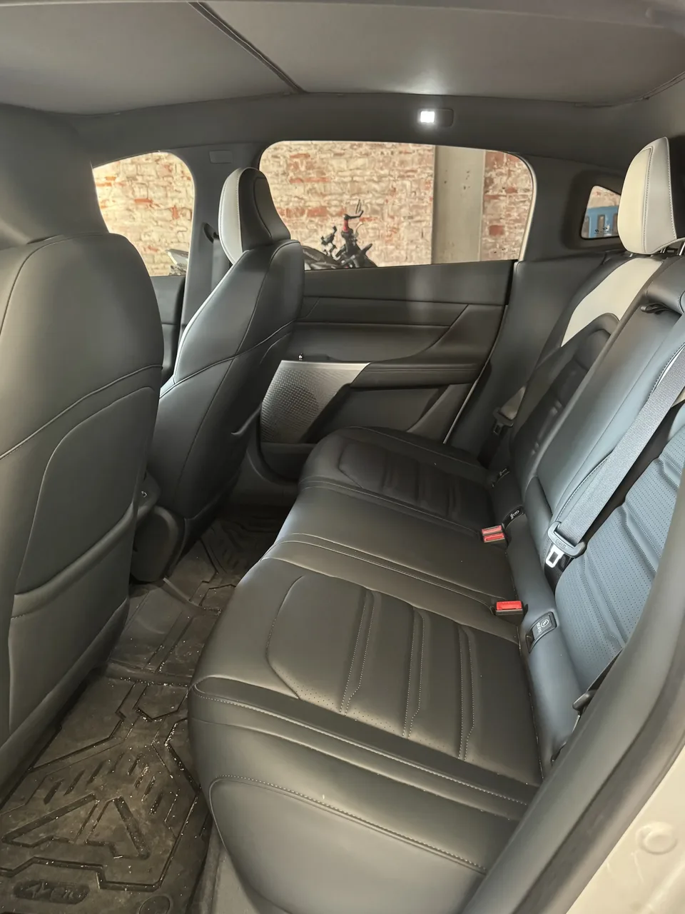 Dongfeng YiPai 007 Yipai 007 2024 Extended Range 200 Pro 2024 — thumbnail 4
