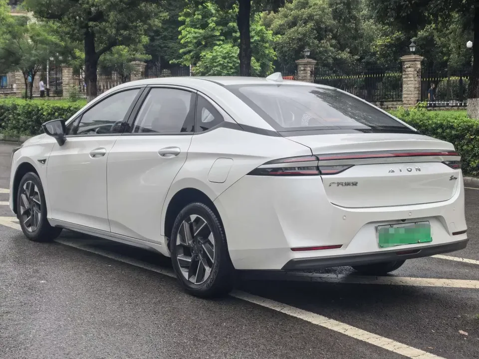 AION S AIONS 2025 Plus Comfort Edition 53.2kWh 2025 — thumbnail 4