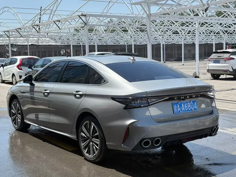 Chery Arrizo 8 Arrizo 8 2025 1.6TGDI DCT Intelligence 2025 — thumbnail 4