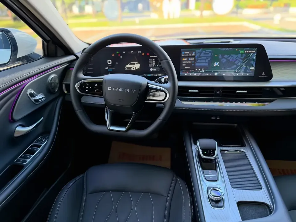 Chery Arrizo 8 Arrizo 8 2025 1.6TGDI DCT Intelligence 2025 — thumbnail 5