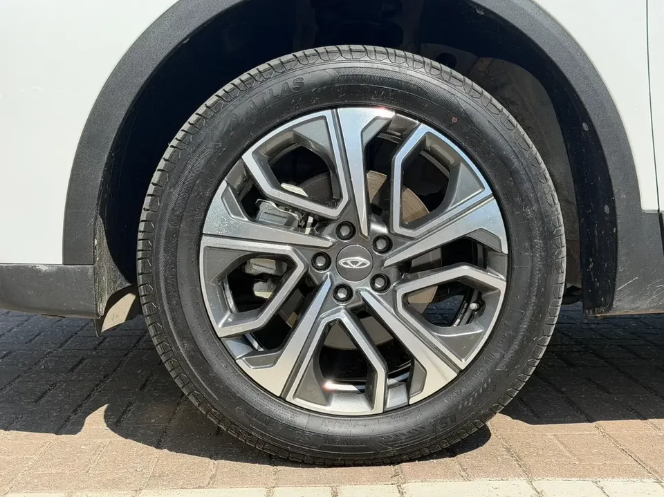 Chery Tiggo 7 Plus Tiggo 7 PLUS 2023 Champion Edition 1.5TCI CVT Extraordinary 2024 — thumbnail 4