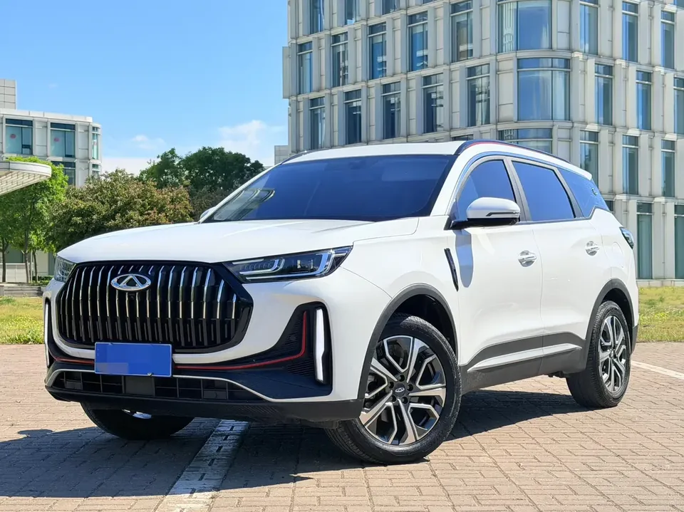 Chery Tiggo 7 Plus Tiggo 7 PLUS 2023 Champion Edition 1.5TCI CVT Extraordinary 2024 — photo 1, buy with delivery to Moscow