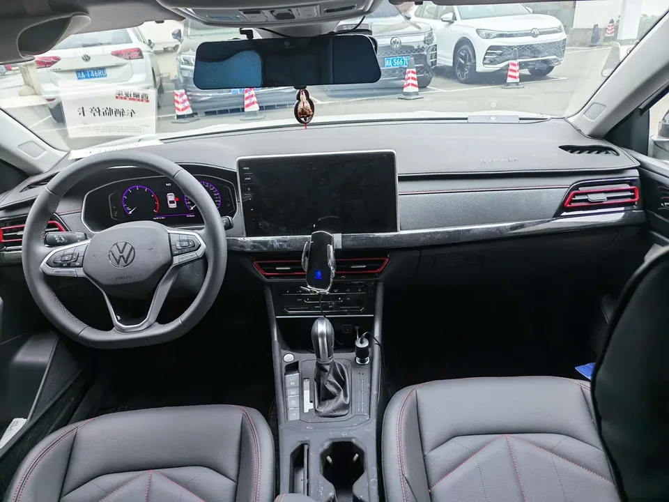 Volkswagen Lavida Lavida 2024 300TSI DSG Starry Sky Leading Edition 2025 — thumbnail 2