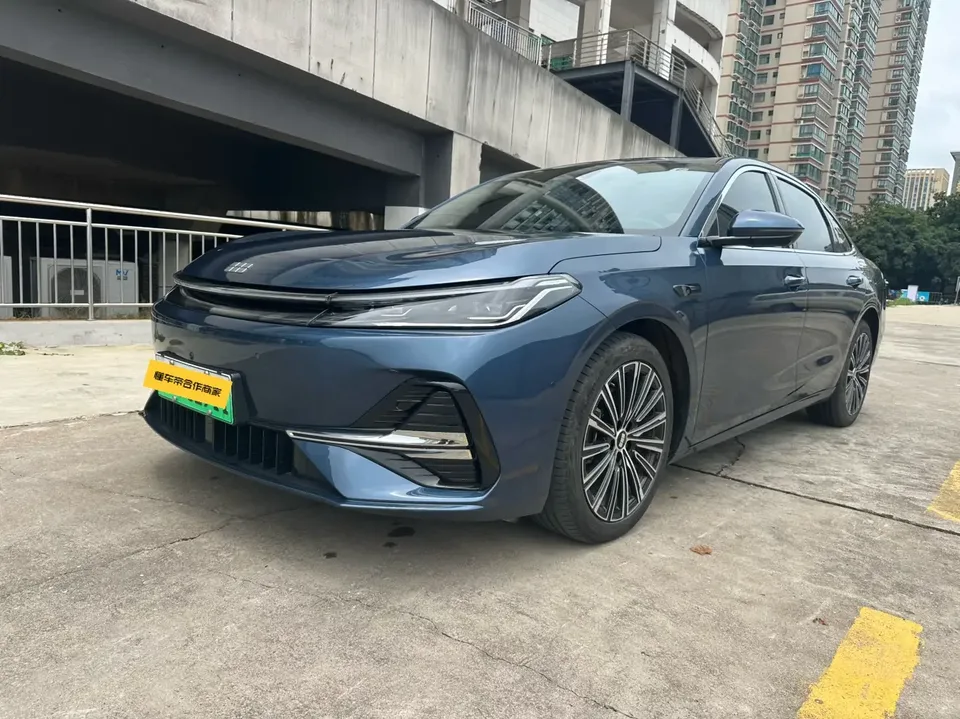 Geely Galaxy A7 EM Galaxy A7 EM 2025 150km Explorer+ 2025 — photo 1, buy with delivery to Moscow