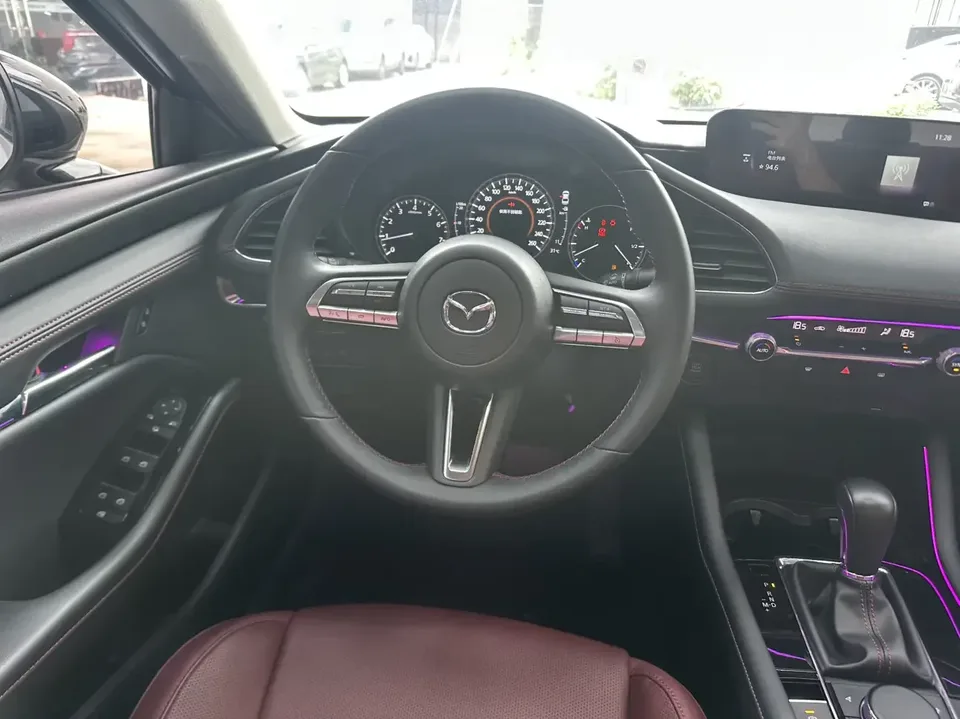 Mazda Axela Mazda3 Angkesela 2023 2.0L Automatic Quality Edition 2024 — thumbnail 4
