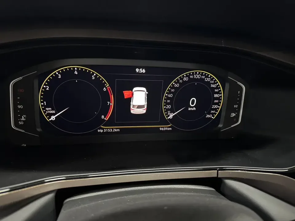 Volkswagen Tharu tuyue 2022 280TSI 2WD Deluxe Edition 2022 — thumbnail 3