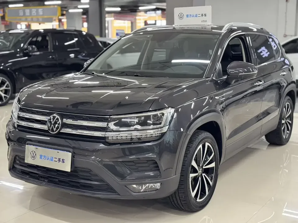 Volkswagen Tharu tuyue 2022 280TSI 2WD Deluxe Edition 2022 — photo 1, buy with delivery to Moscow