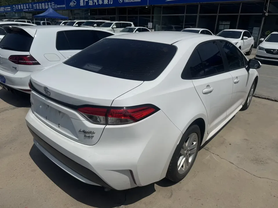 Toyota Levin Lei Ling 2022 185T CVT Deluxe Edition 2022 — thumbnail 2