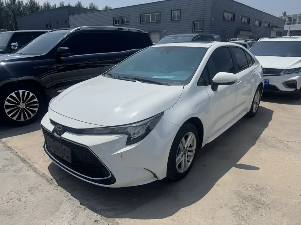 Toyota Levin Lei Ling 2022 185T CVT Deluxe Edition 2022 — photo 1, buy with delivery to Moscow