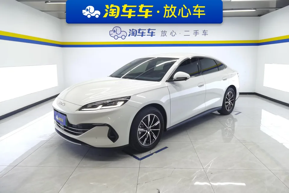 BYD Seal 06DM Seal 06DM 2024 DM-i 80KM Premium 2024 — photo 1, buy with delivery to Moscow