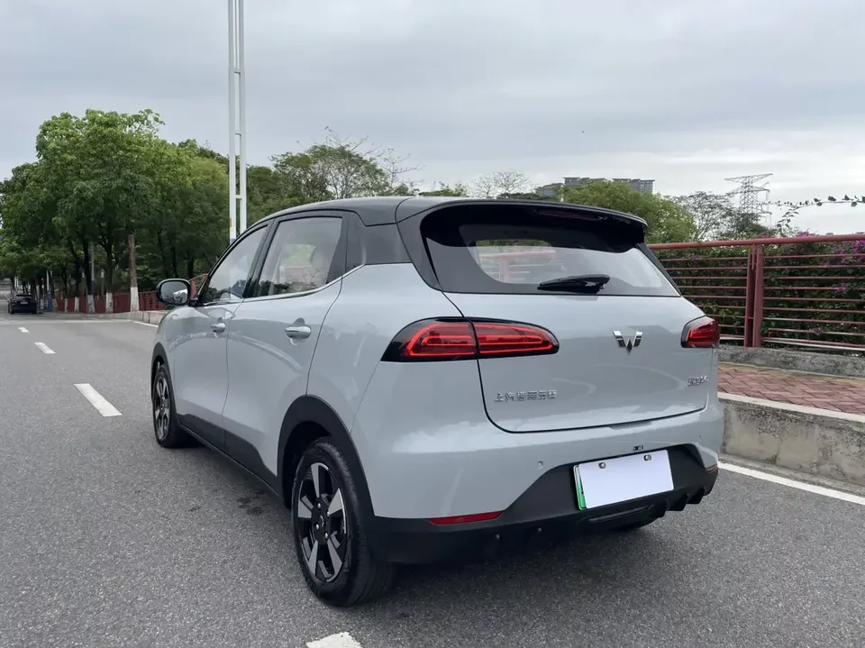 Wuling Bingo PLUS Wuling Bingo PLUS 2024 330km five-seater version 2025 — thumbnail 2