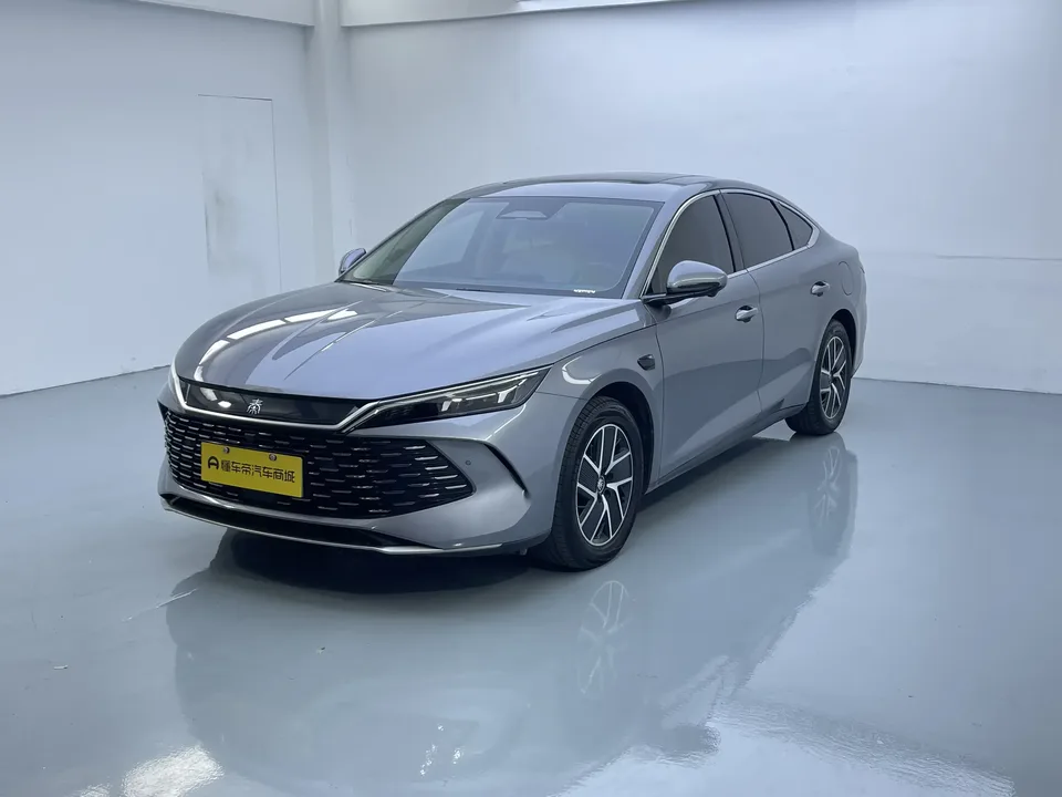 BYD Qin L DM Qin L DM 2025 Intelligent Driving Edition DM-i 120KM Leading Edition 2025 — photo 1, buy with delivery to Moscow