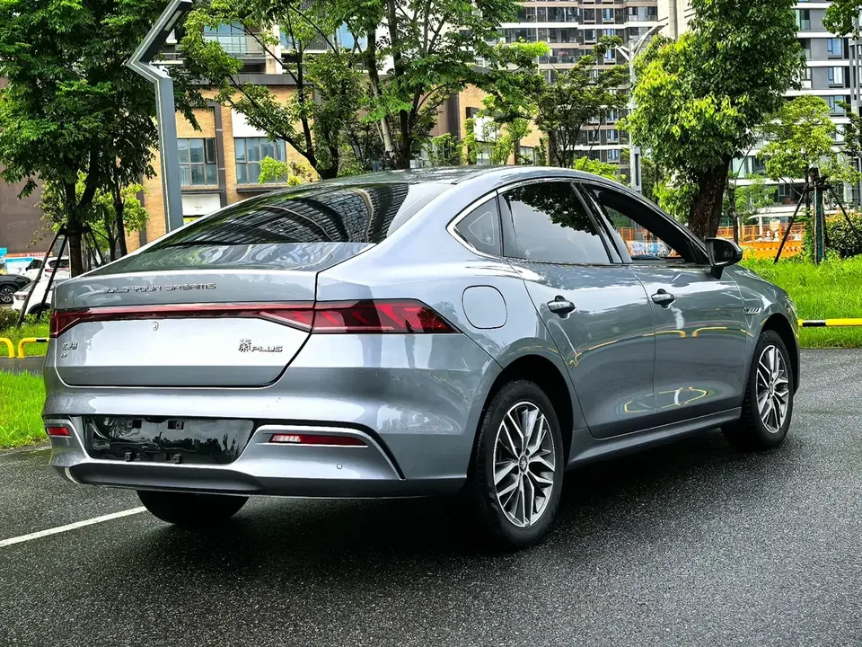 BYD Qin PLUS EV Qin PLUS EV 2024 Honor Edition 420KM Leading Model 2025 — миниатюра 4