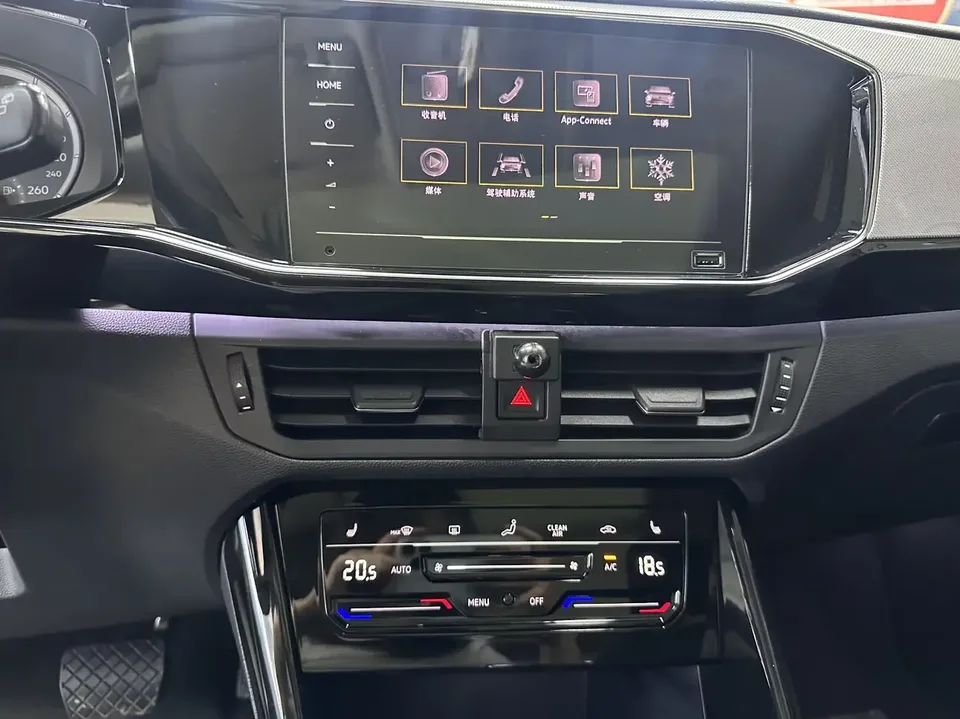 Volkswagen Tayron Tanyue 2022 280TSI 2WD Luxury Smart Edition 2022 — thumbnail 3