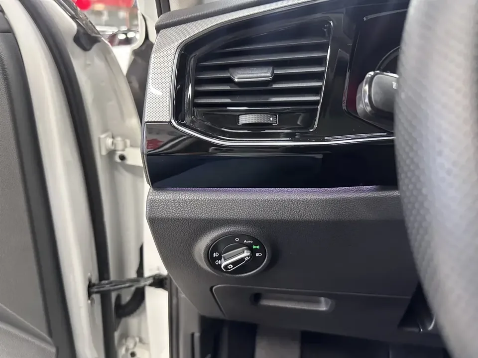 Volkswagen Tayron Tanyue 2022 280TSI 2WD Luxury Smart Edition 2022 — thumbnail 4