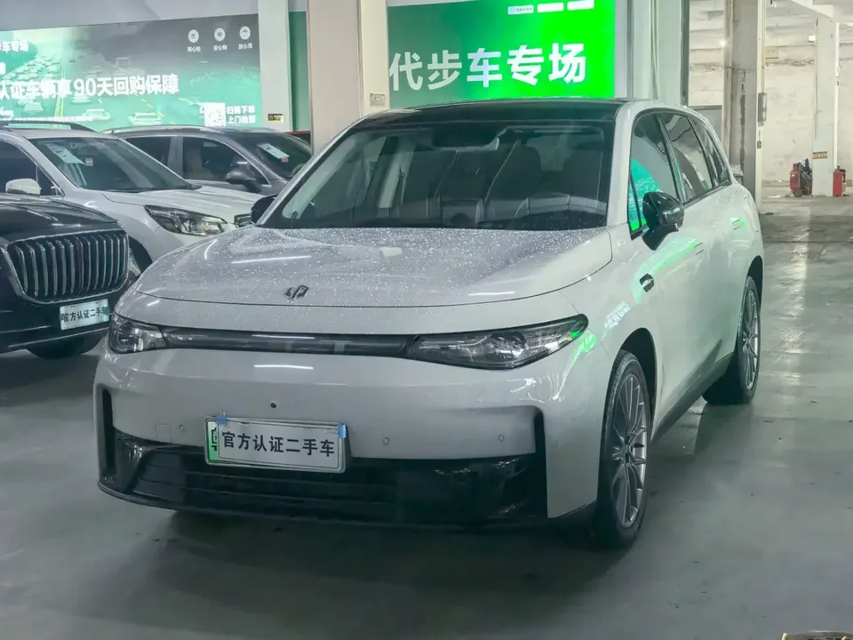 Leapmotor Zero running C10 Zero running C10 2024 Extended Range 210 Smart Edition 2024 — photo 1, buy with delivery to Moscow