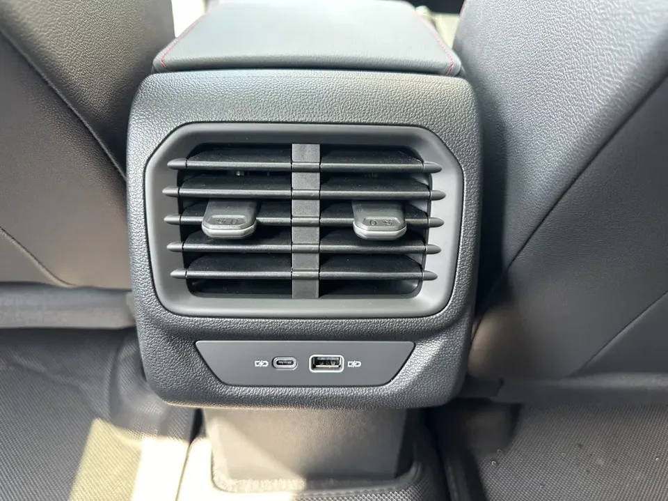 Volkswagen Lamando Lingdu 2025 Lingdu L 280TSI DSG Hot Edition 2025 — thumbnail 3