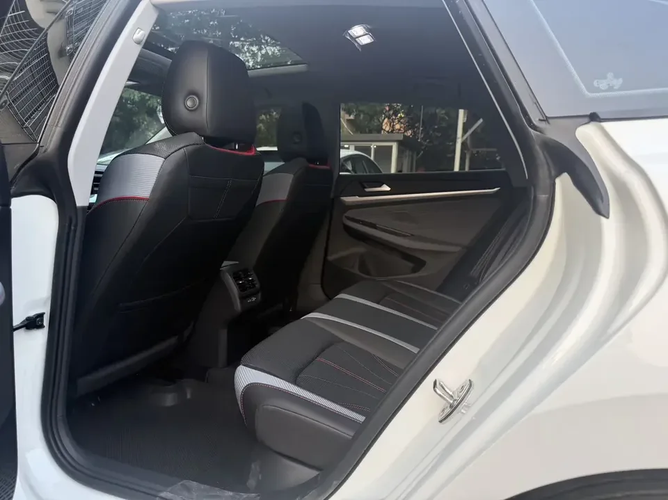 Volkswagen Lamando Lingdu 2025 Lingdu L 280TSI DSG Hot Edition 2025 — thumbnail 5