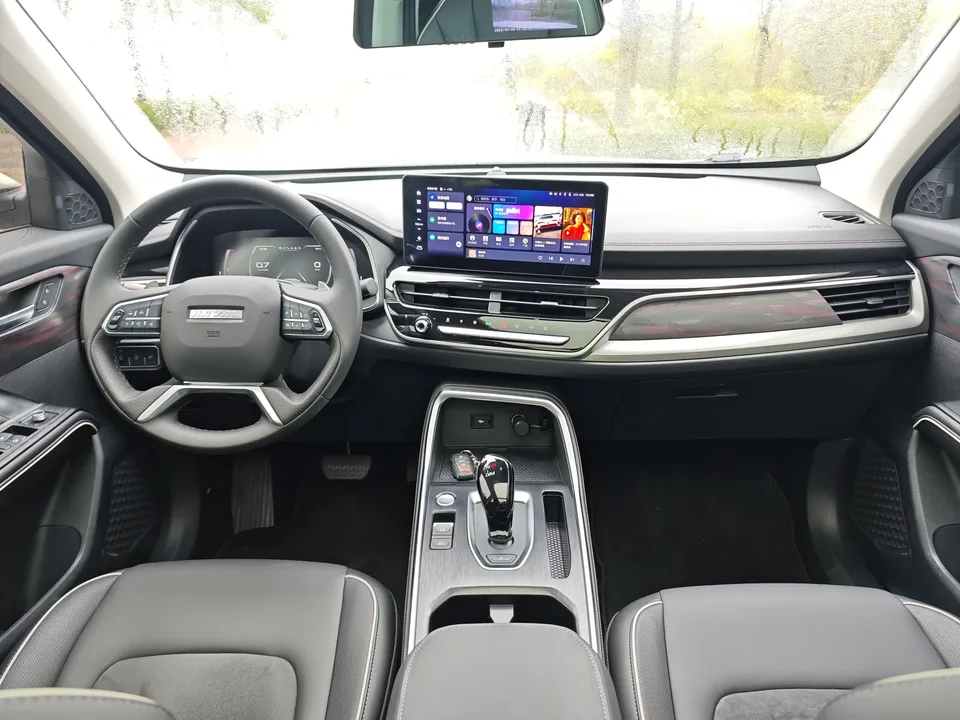 Haval H6 Haval H6 2023 National Trend Edition 1.5T Automatic Champion Edition 2024 — thumbnail 3