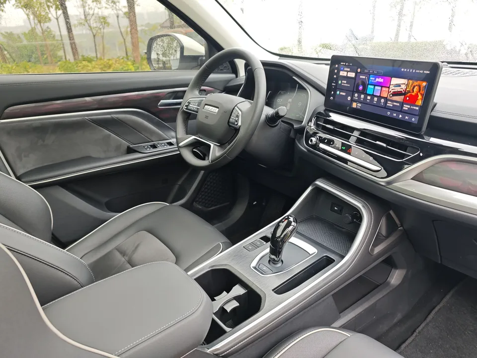Haval H6 Haval H6 2023 National Trend Edition 1.5T Automatic Champion Edition 2024 — thumbnail 4