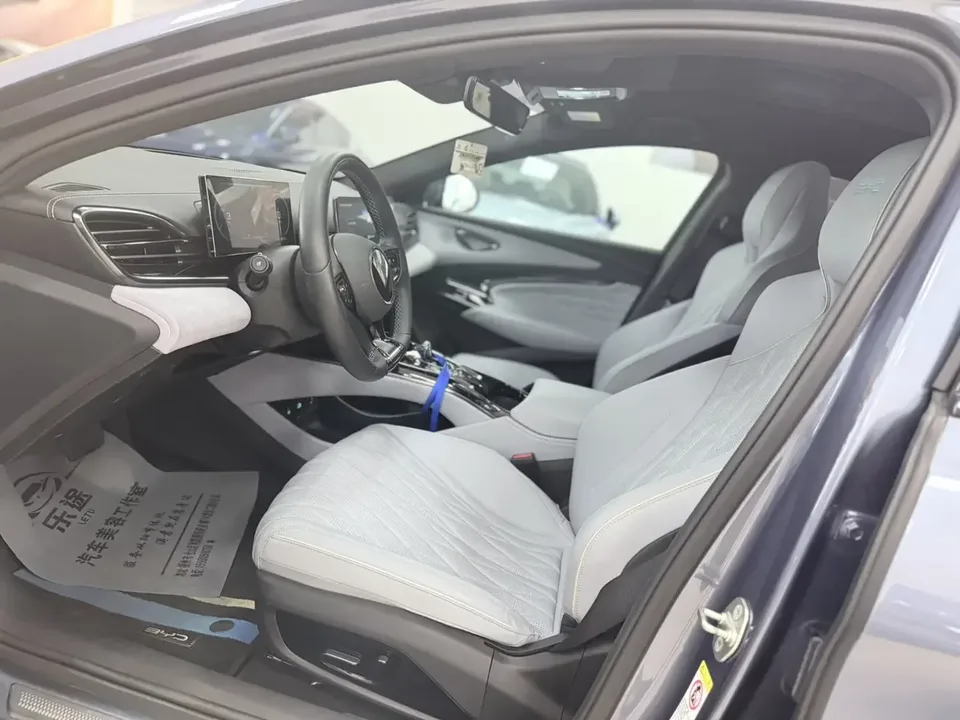 BYD Seal seal 2022 550KM Standard Range Rear-wheel Drive Elite 2023 — thumbnail 3