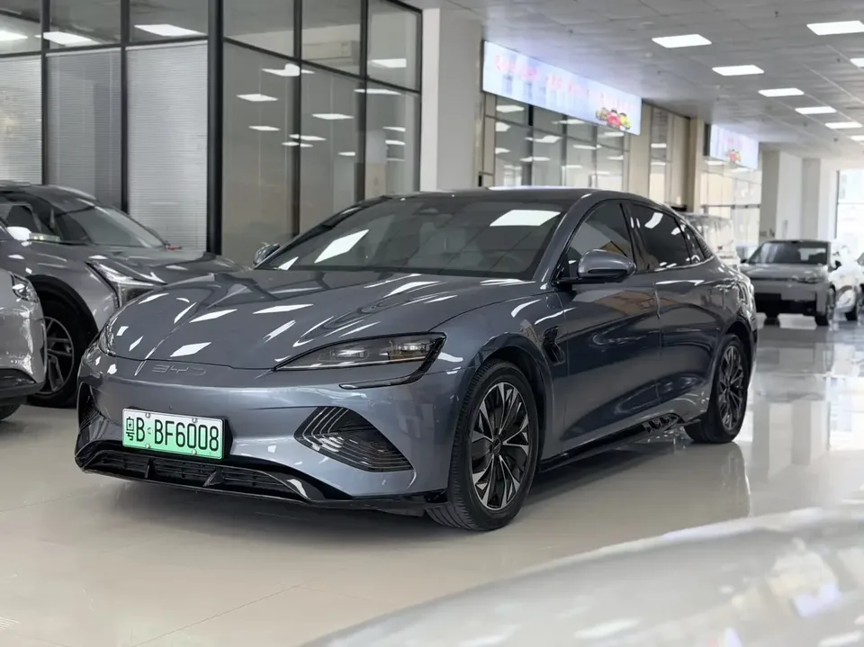 BYD Seal seal 2022 550KM Standard Range Rear-wheel Drive Elite 2023 — photo 1, buy with delivery to Moscow