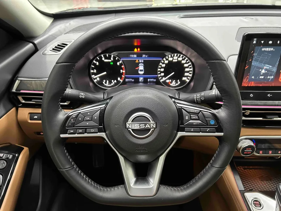 Nissan Altima Sound of nature 2022 2.0L XL-Upr Premium Edition 2023 — thumbnail 5