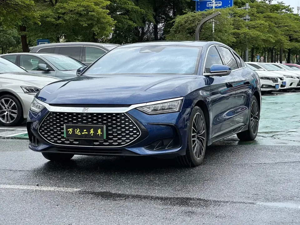 BYD Han DM Chinese DM 2022 DM-i 121KM Premium 2023 — photo 1, buy with delivery to Moscow