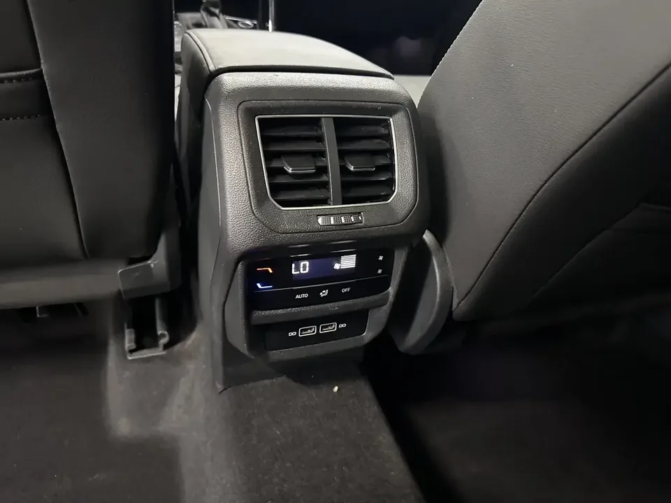 Volkswagen Tayron Tanyue 2022 280TSI 2WD Luxury Smart Edition 2022 — thumbnail 4