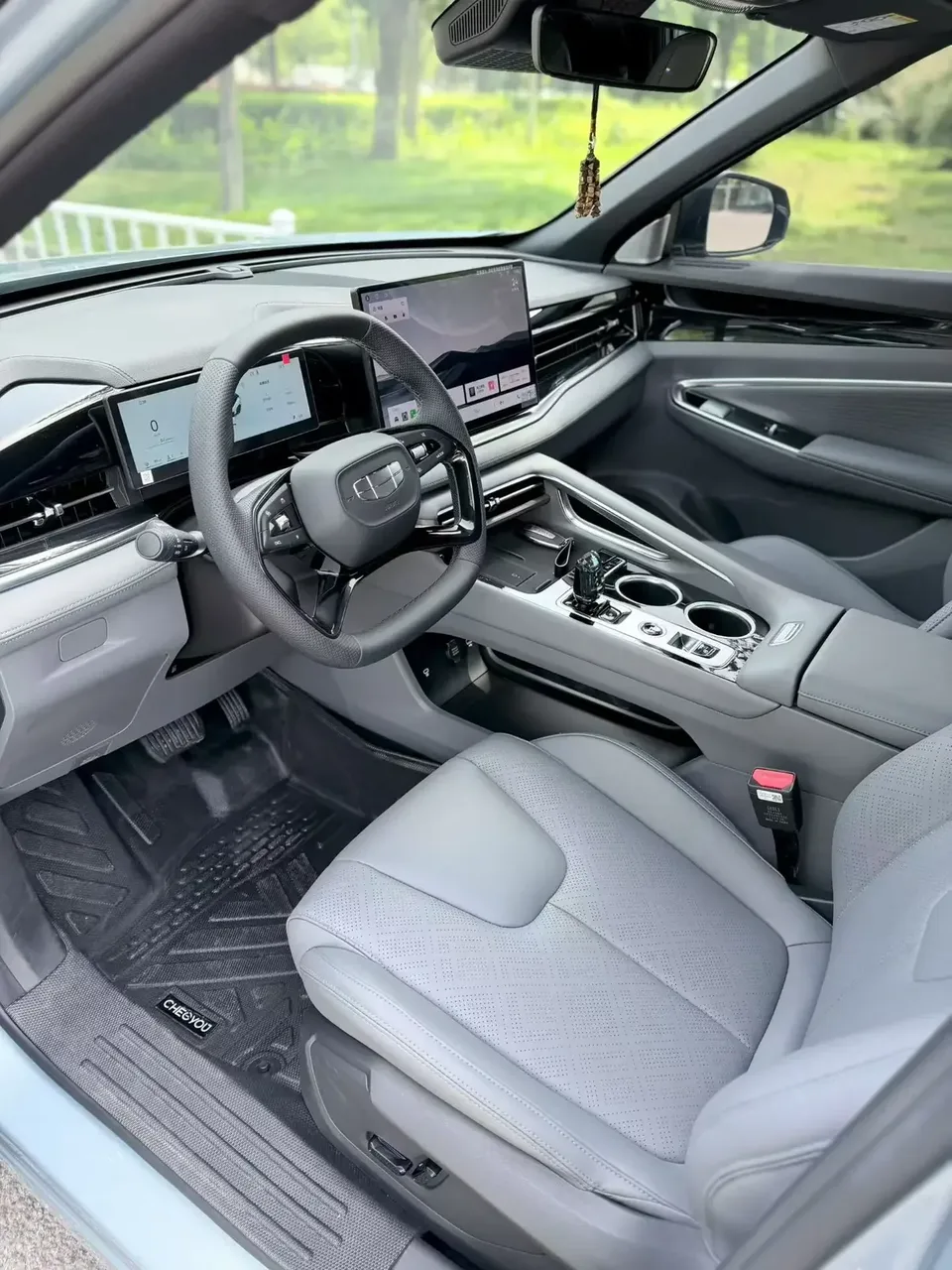 Geely Atlas Boyue 2026 1.5TD Beautiful 2025 — thumbnail 3