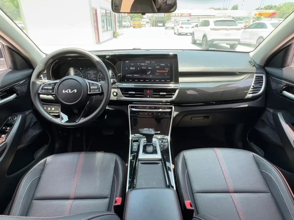 Kia Run proudly Run proudly 2021 1.5L CVT Trend Edition 2022 — миниатюра 4
