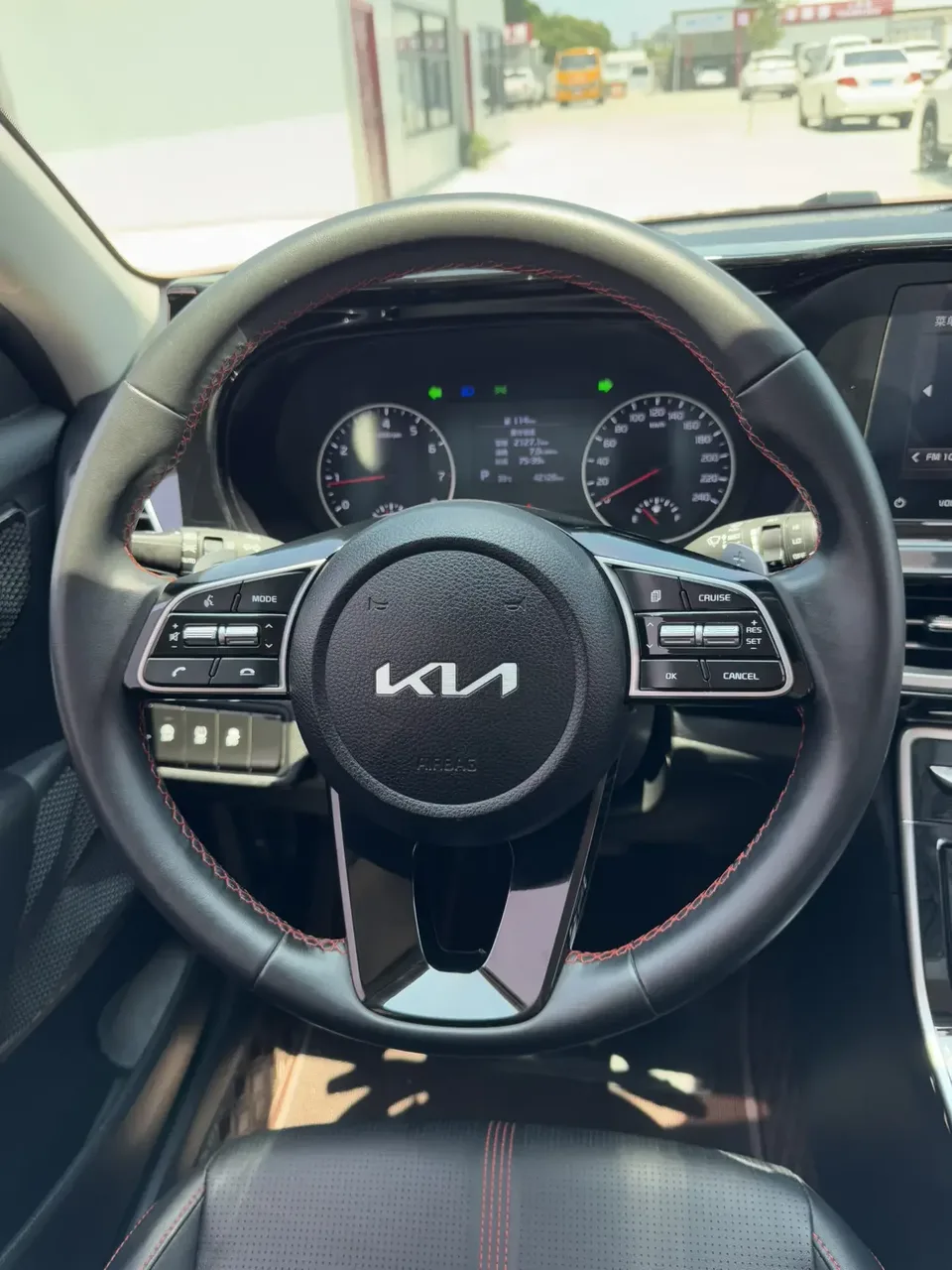Kia Run proudly Run proudly 2021 1.5L CVT Trend Edition 2022 — миниатюра 5