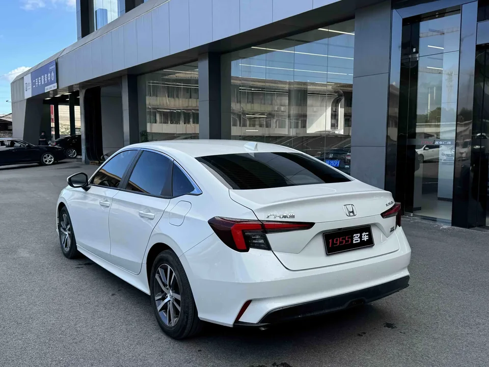 Honda Integra Style 2023 240TURBO CVT Tech Edition 2024 — thumbnail 4