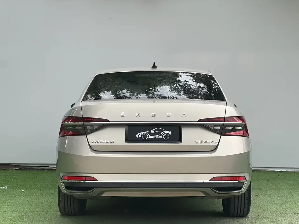 Skoda Superb Speedy 2021 TSI280 DSG Comfort Edition 2022 — thumbnail 5