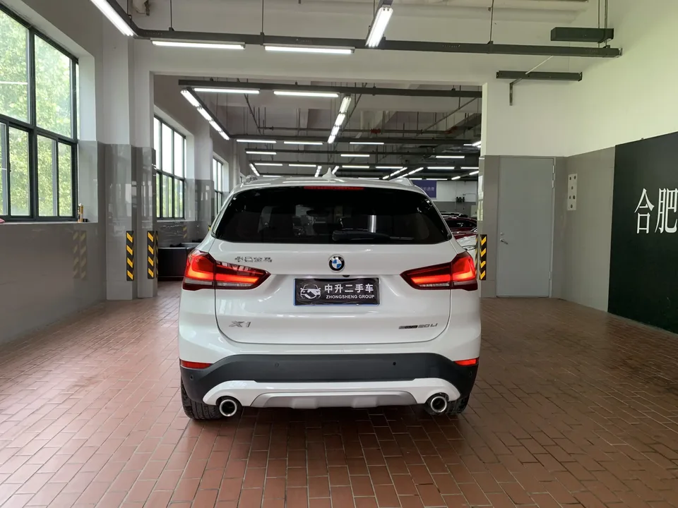 BMW X1 BMW X1 2022 sDrive20Li Premium 2023 — thumbnail 2