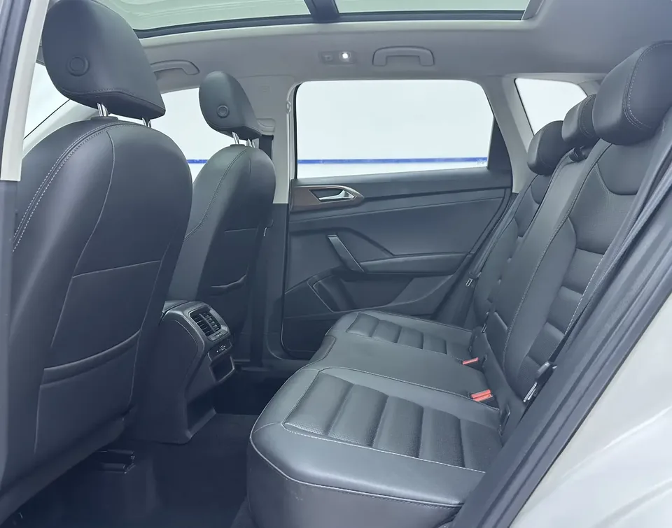 Volkswagen Tharu tuyue 2022 280TSI 2WD Deluxe Edition 2022 — thumbnail 5