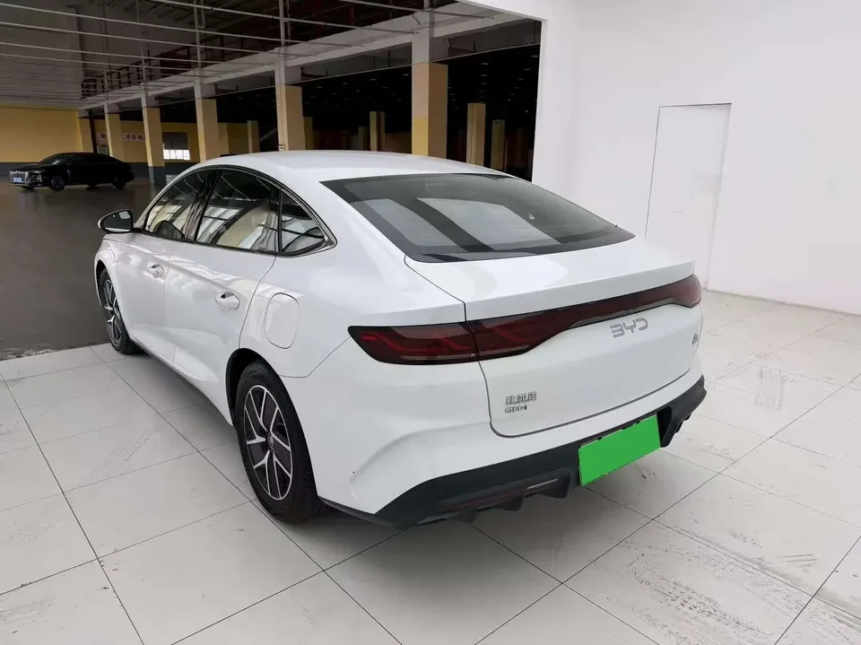 BYD Qin L DM Qin L DM 2024 DM-i 80KM Beyond 2024 — thumbnail 4
