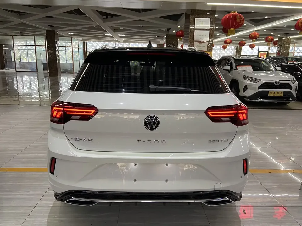 Volkswagen T-Roc TANG 2022 280TSI DSG 2WD R-Line Pro PLUS 2022 — thumbnail 2