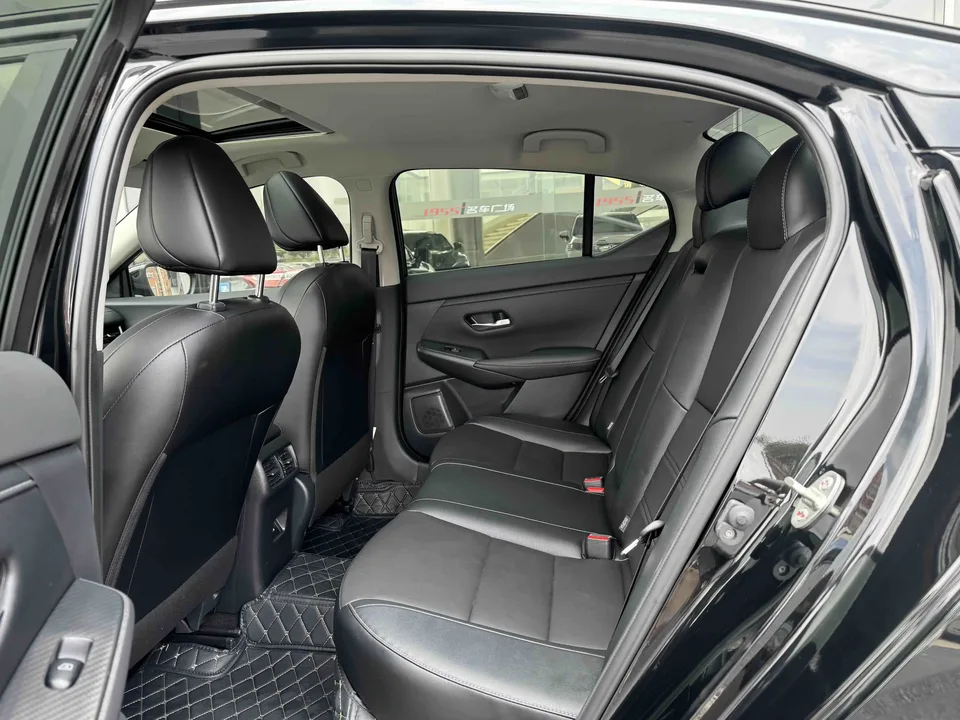 Nissan Sylphy Sylphy 2023 1.6L CVT Enjoy Edition 2025 — thumbnail 3