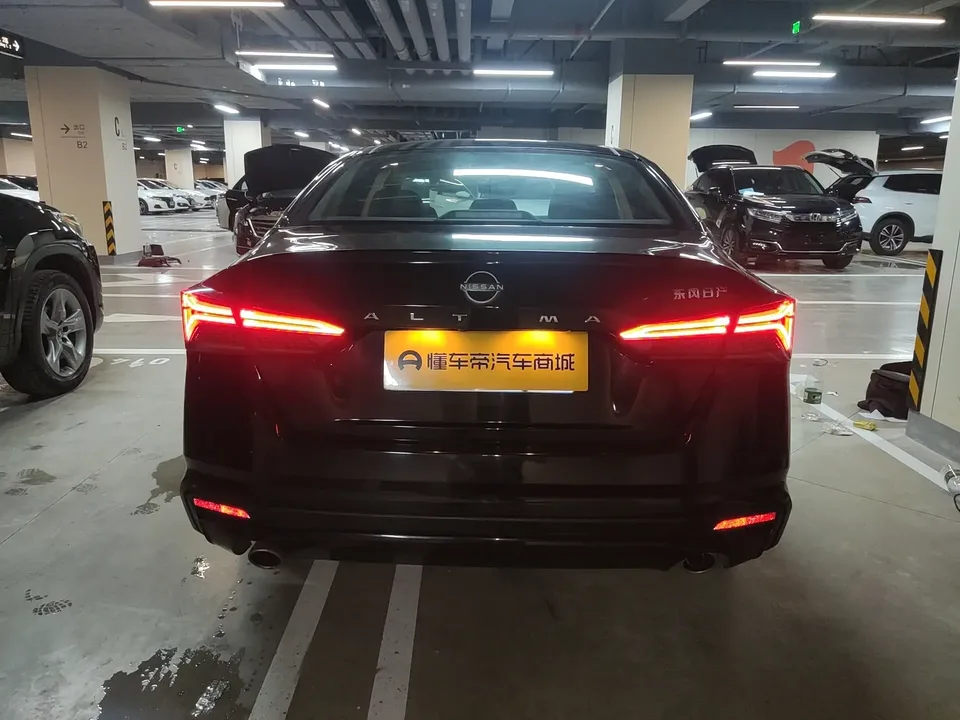 Nissan Altima Sound of nature 2022 2.0L XL-TLS Enjoy Edition 2023 — thumbnail 2