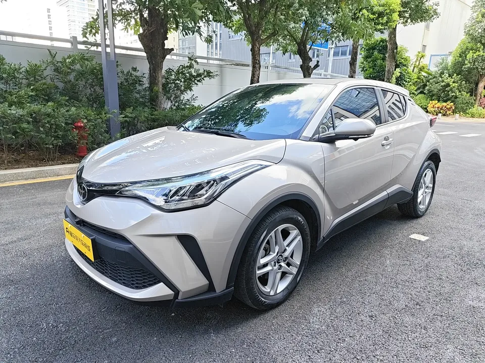Toyota C-HR Toyota C-HR 2022 2.0L Comfort Edition 2023 — фото 1, купить с доставкой в Москву