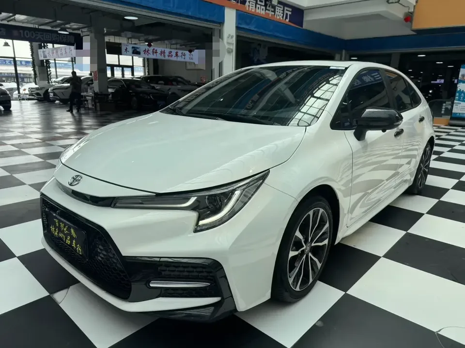 Toyota Levin Lei Ling 2021 185T CVT Sports Edition 2022 — photo 1, buy with delivery to Moscow