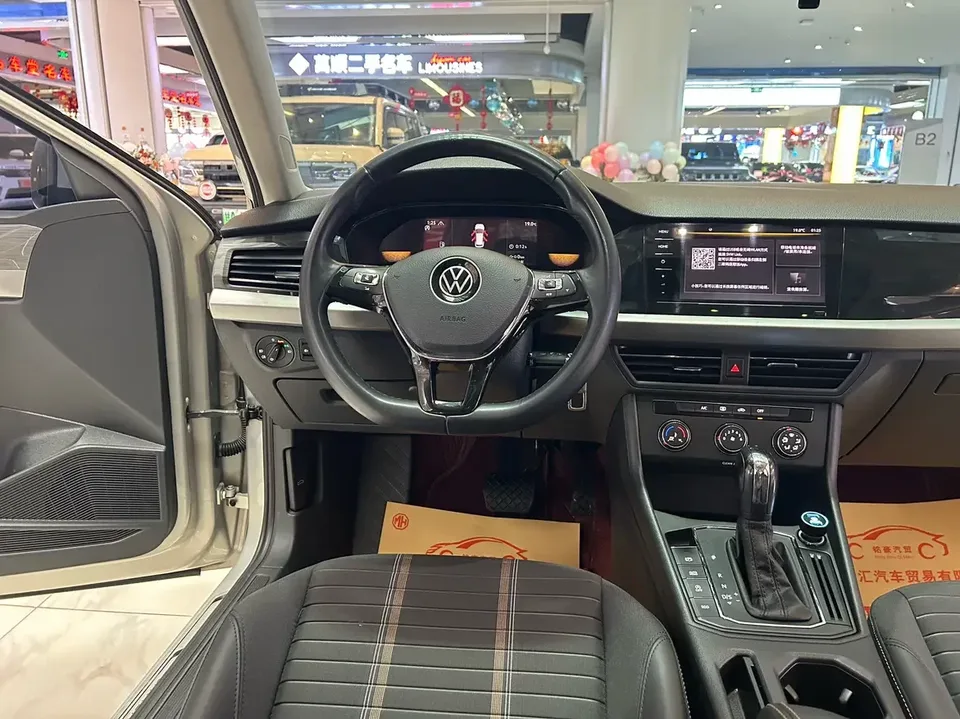 Volkswagen Lavida Lavida 2022 280TSI DSG Comfort Edition 2022 — thumbnail 3