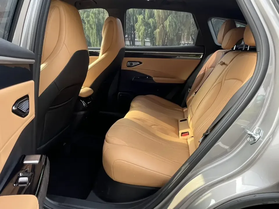 Geely Galaxy L7 Galaxy L7 2023 1.5T DHT 115km Starship 2023 — миниатюра 3
