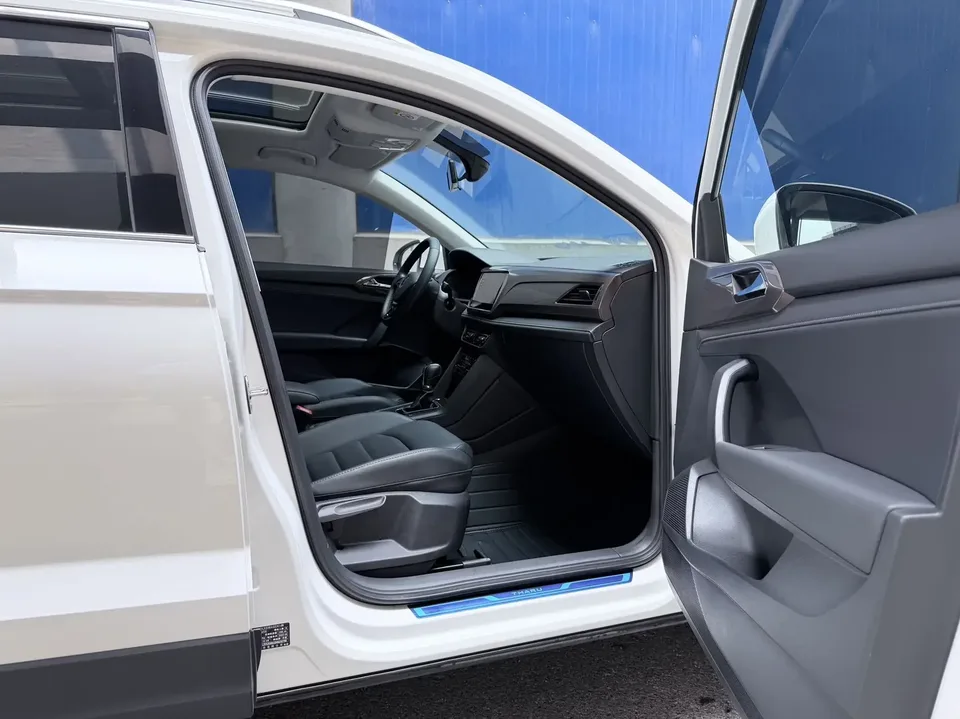 Volkswagen Tharu tuyue 2022 280TSI 2WD Deluxe Edition 2022 — thumbnail 3