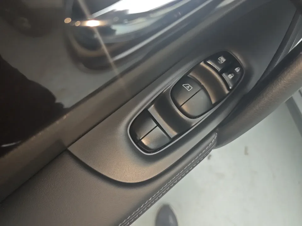 Nissan X-Trail Qijun 2025 Honor 2.0L 2WD Leading Edition 2026 — thumbnail 4