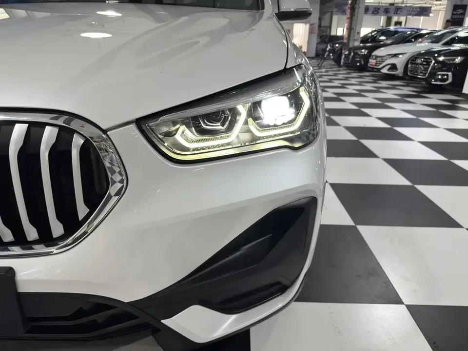 BMW X1 BMW X1 2022 sDrive20Li Fashion 2022 — thumbnail 3
