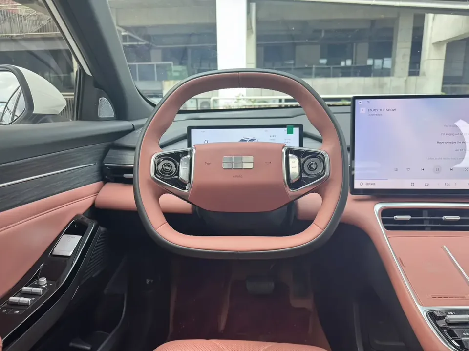 Geely Galaxy L6 Galaxy L6 2025 1.5 EM-i DHT 140KM Long-distance Version 2025 — thumbnail 3