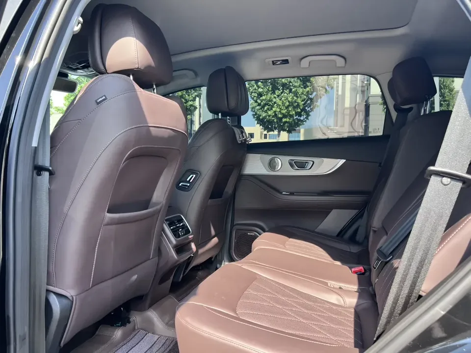 Chery Tiggo 8 Pro Tiggo 8 PRO 2025 290T 2WD Premium Edition 2025 — thumbnail 3